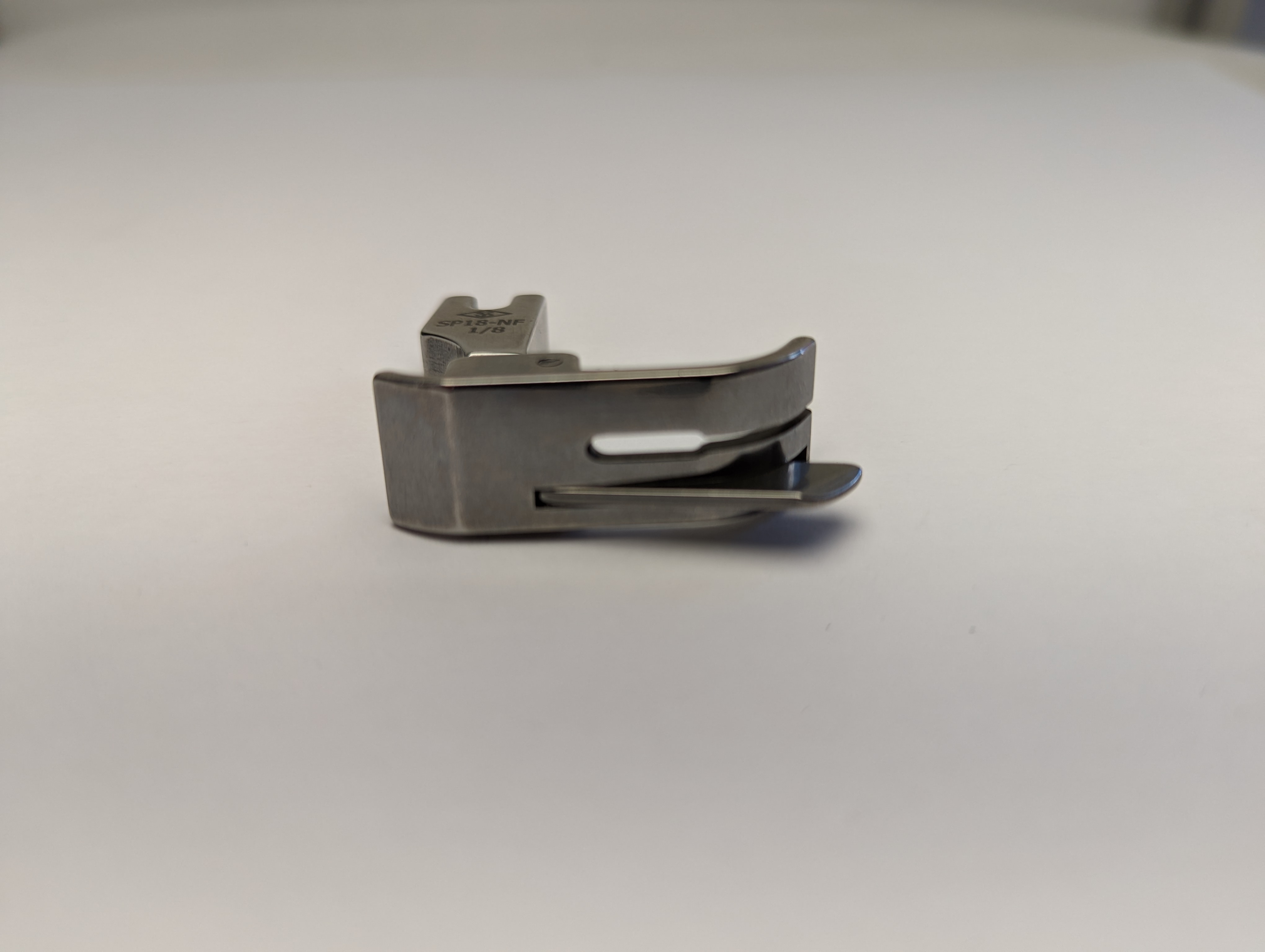 SP18-NF 1/8 - Nadeltransportfuß