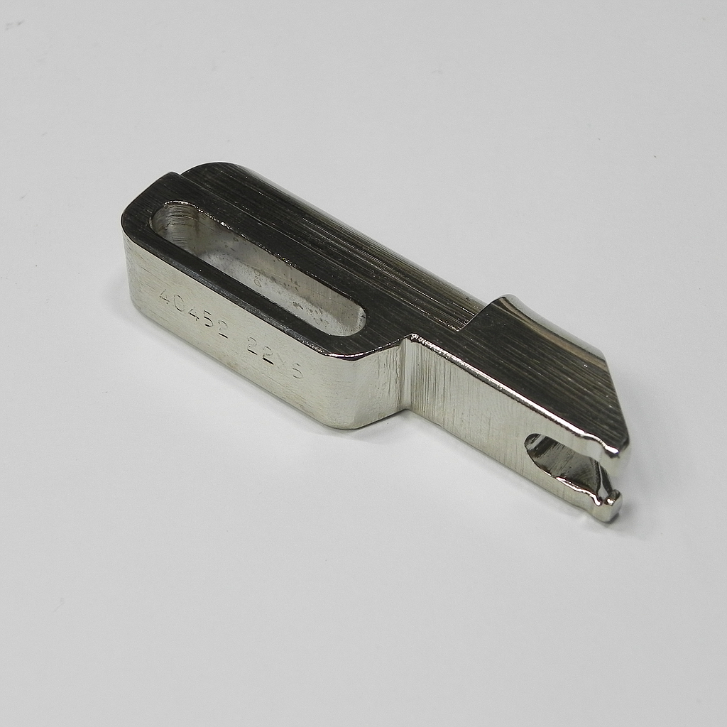 N014 005644 - EINFASSER,90° V