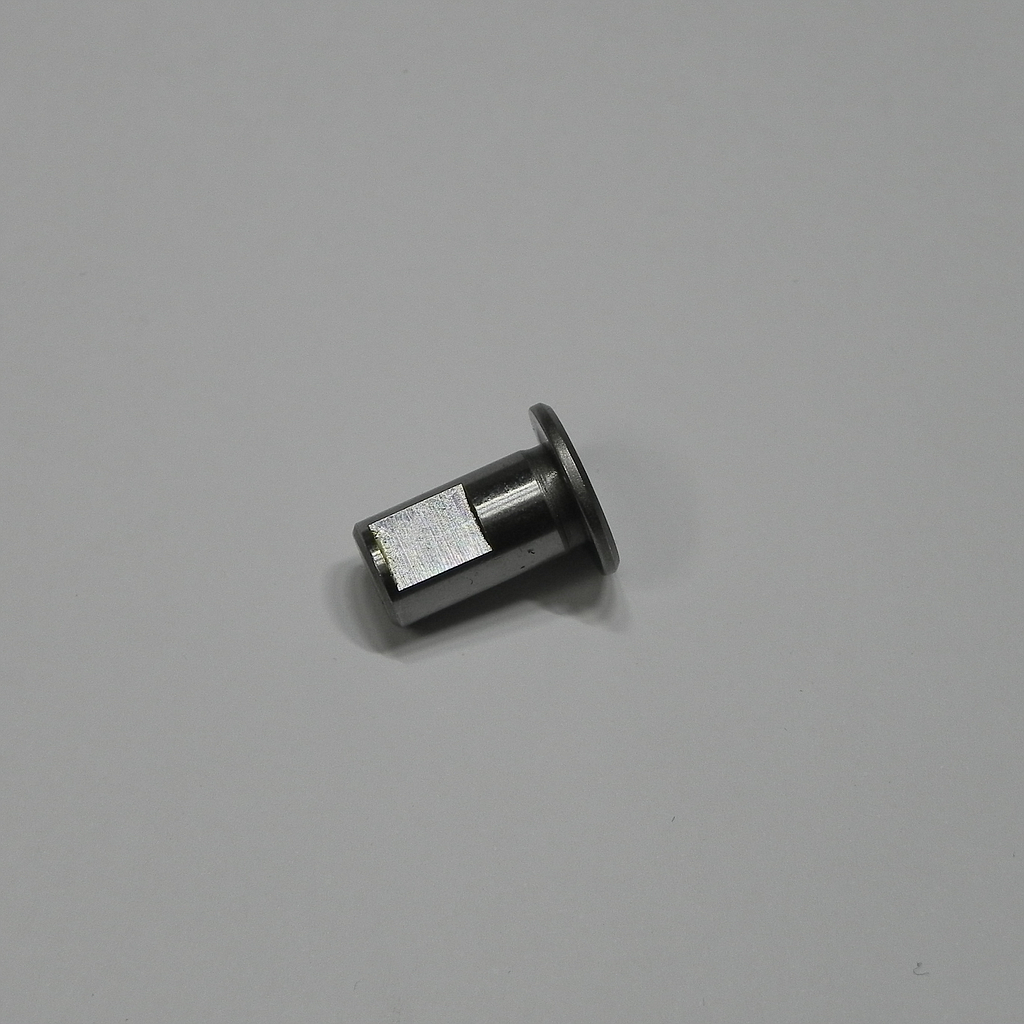 0367 311130 - bolt, stud