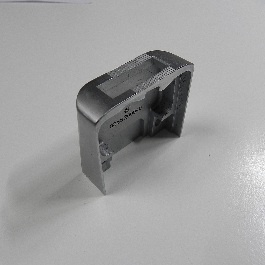 0868 200040 - STICHPLATTE